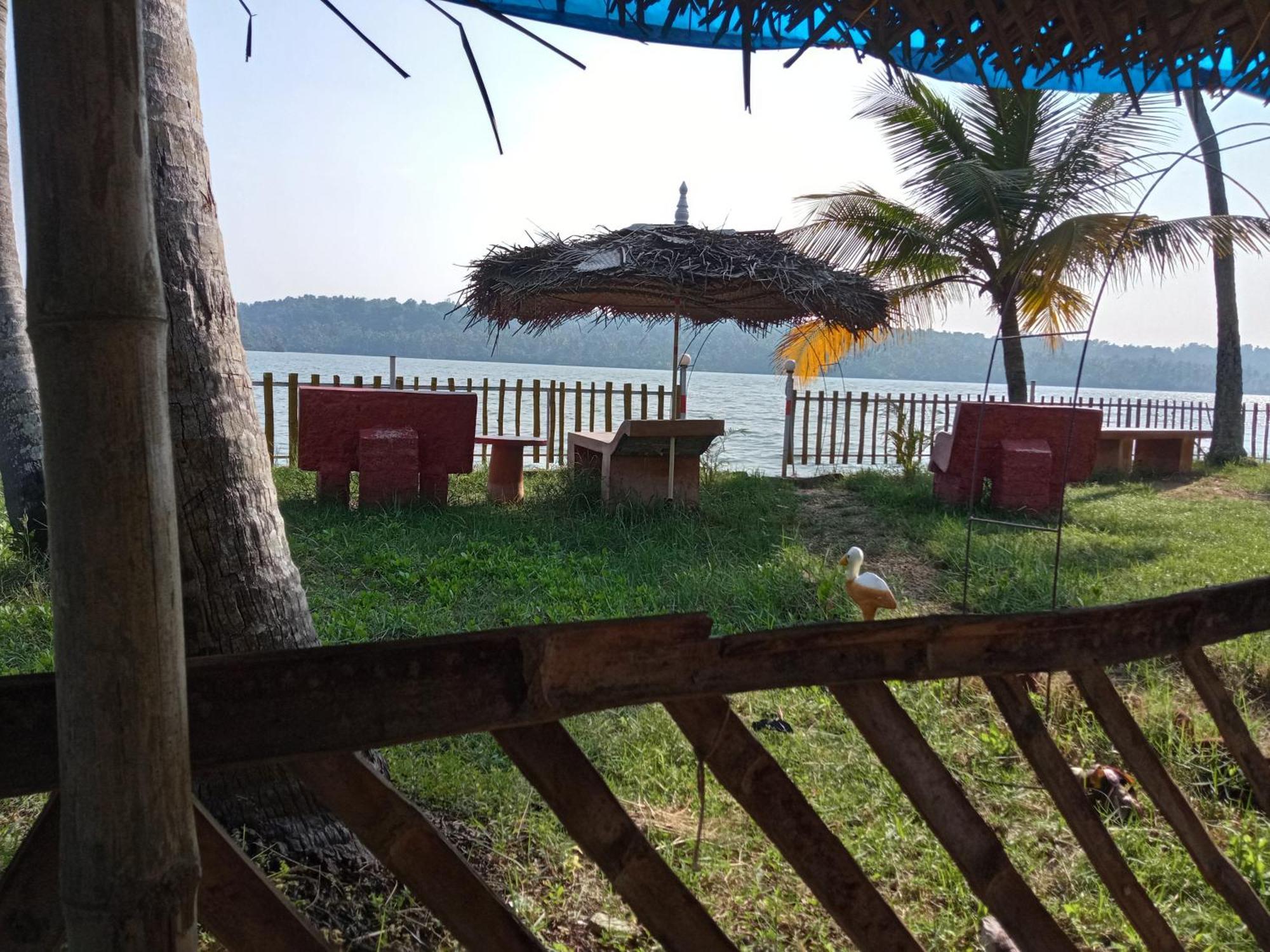 Lake Homes Varkala Kültér fotó