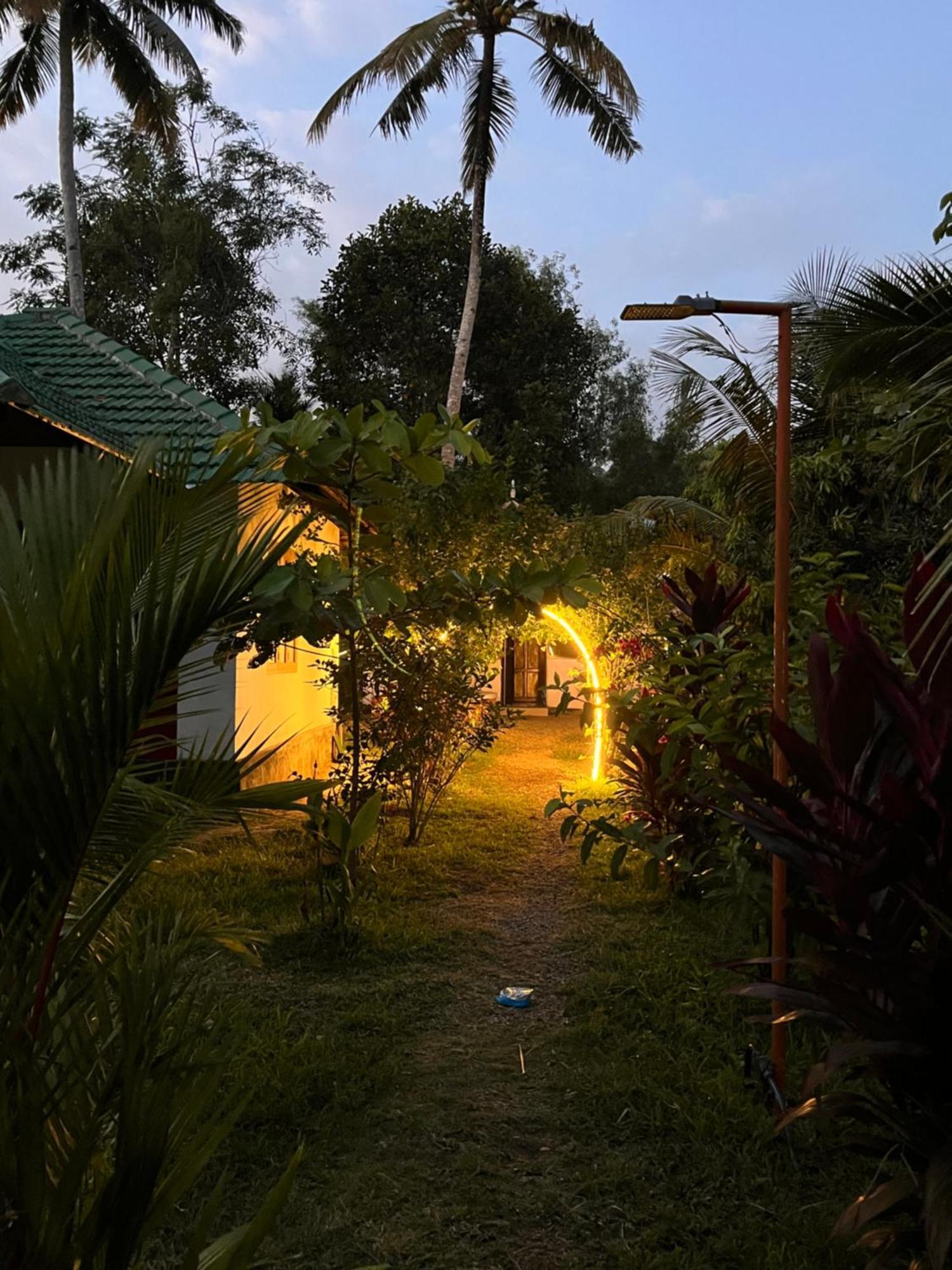 Lake Homes Varkala Kültér fotó